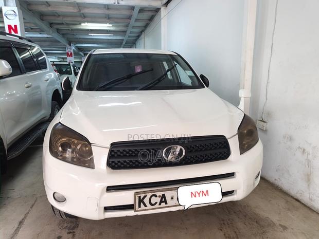 Toyota 4-Runner 2008 White