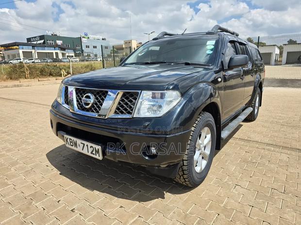 Nissan Navara 2007 Black