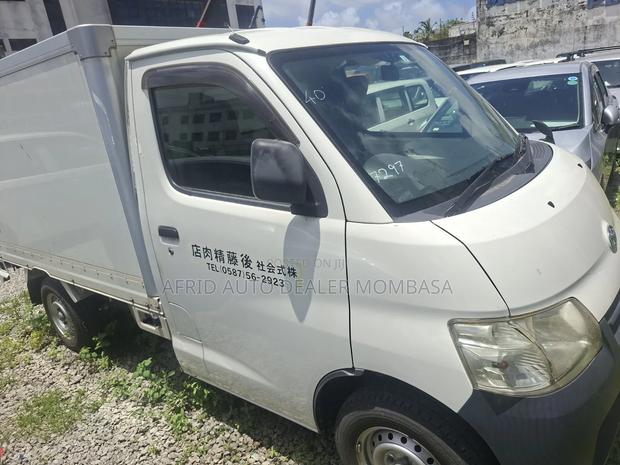 Toyota TownAce 2019 White