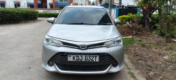 Toyota Corolla Fielder 2015 Silver