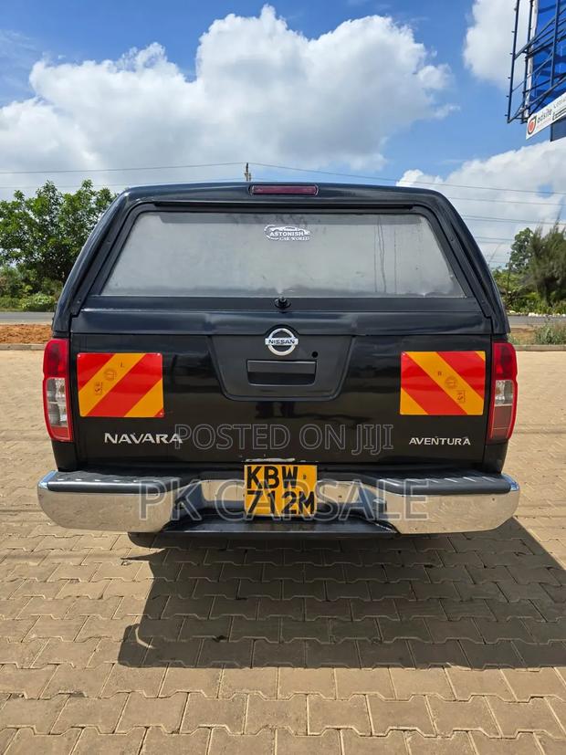 Nissan Navara 2007 Black