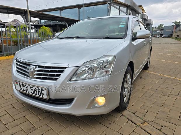 Toyota Premio 2012 Silver