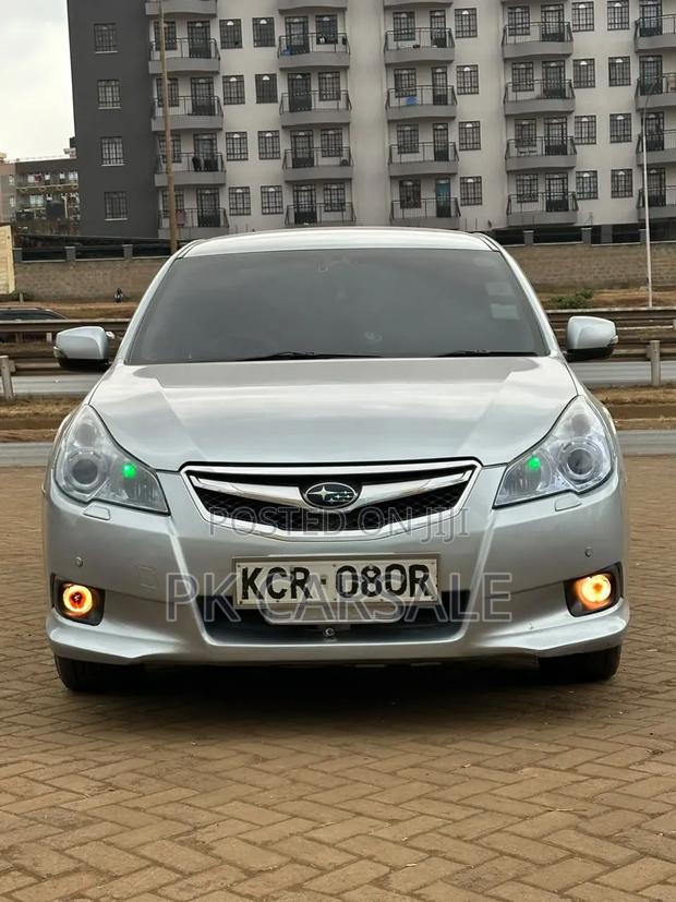 Subaru Legacy 2011 Silver