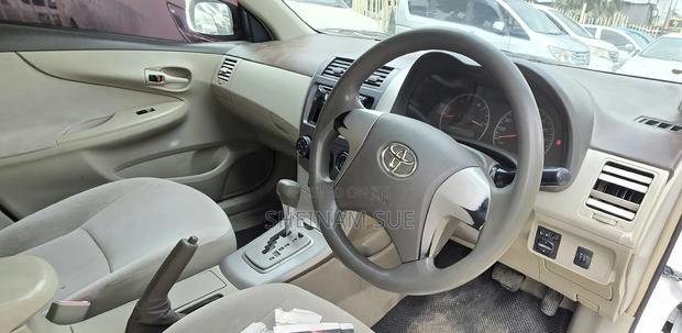 Toyota Axio 2009 White