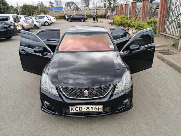 Toyota Crown 2008 Black