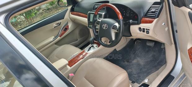 Toyota Premio 2016 Silver