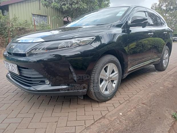 Toyota Harrier 2.0 4WD 2017 Black