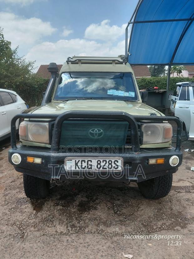 Toyota Land Cruiser 2014 Beige