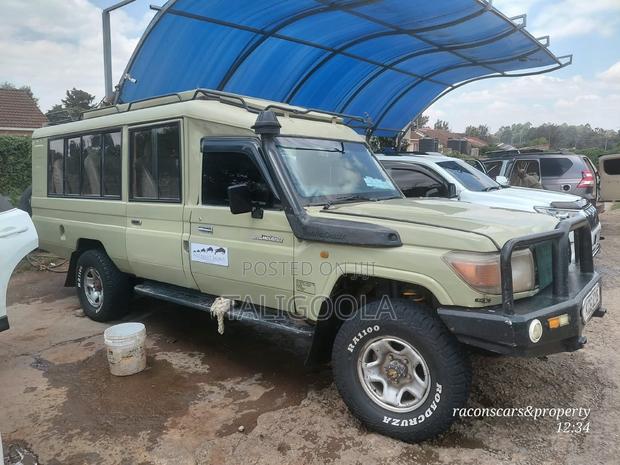 Toyota Land Cruiser 2014 Beige