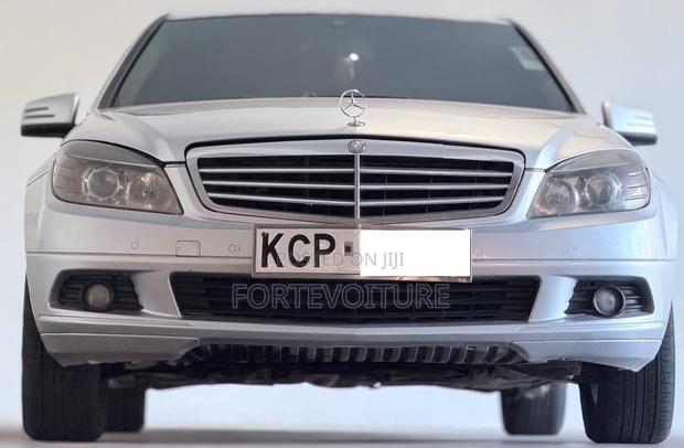 Mercedes-Benz C180 2012 Silver