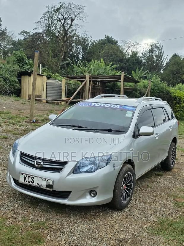 Toyota Corolla Fielder 1.5 Petrol FWD 2012 Silver