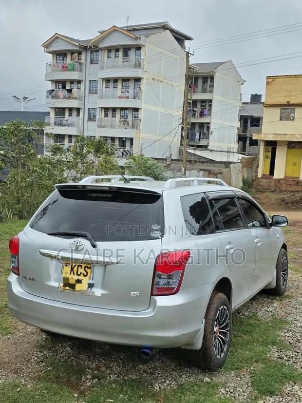 Toyota Corolla Fielder 1.5 Petrol FWD 2012 Silver