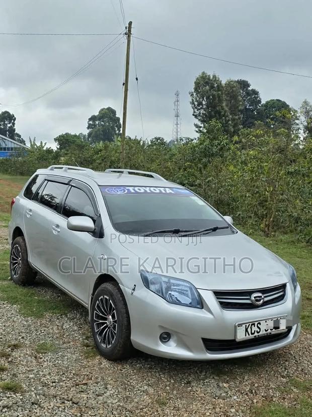 Toyota Corolla Fielder 1.5 Petrol FWD 2012 Silver