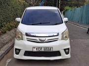 Toyota Noah 2012 White for sale