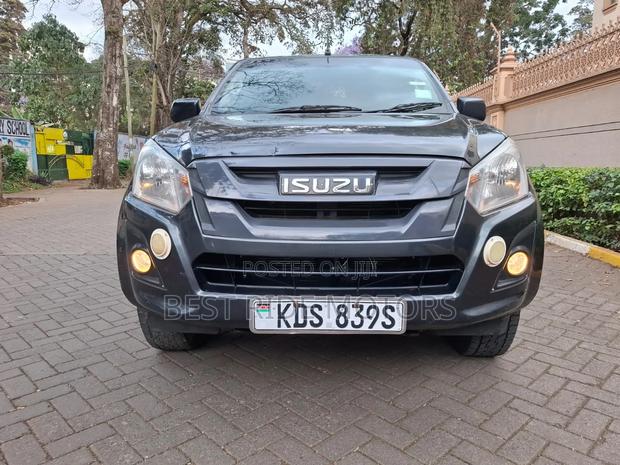 Isuzu D-MAX 2025 Gray
