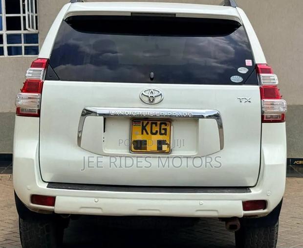 Toyota Land Cruiser Prado 2009 Off white