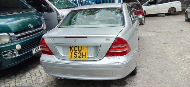 Mercedes-Benz C200 2023 Silver