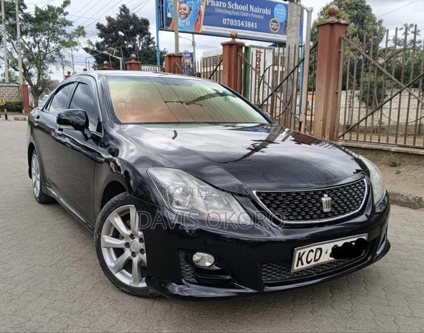 Toyota Crown 2008 Black