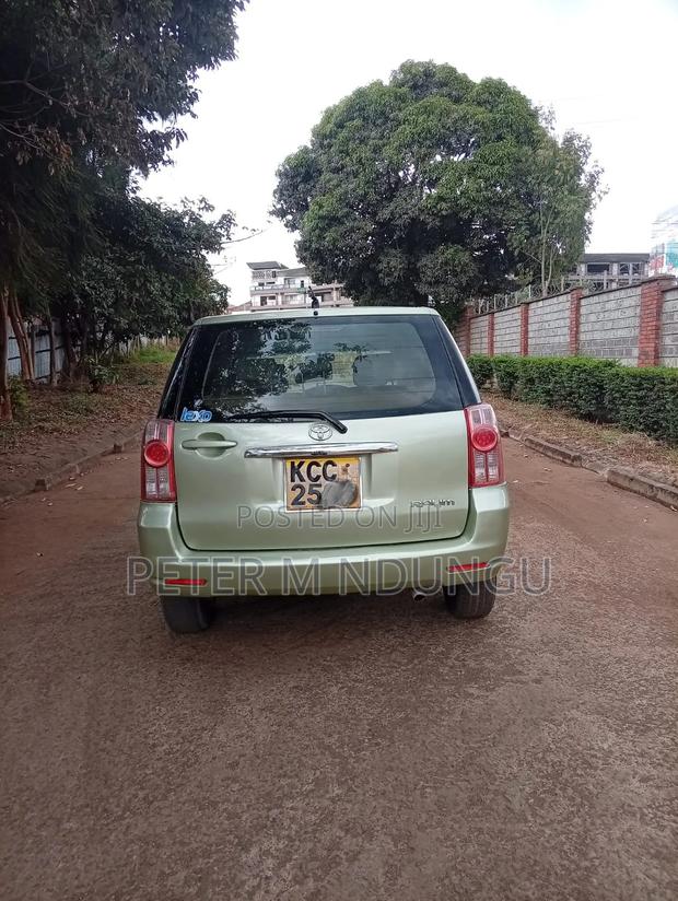 Toyota Raum 2008 Green