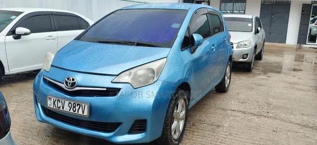 Toyota Ractis 2012 Blue