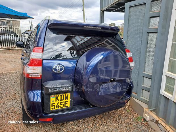 Toyota Land Cruiser Prado 2013 Blue