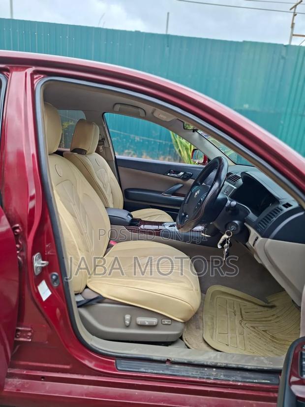 Toyota Mark X 2007 Maroon