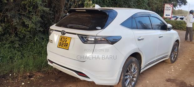 Toyota Harrier 2.0 2015 White