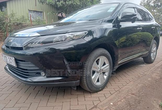 Toyota Harrier 2.0 4WD 2017