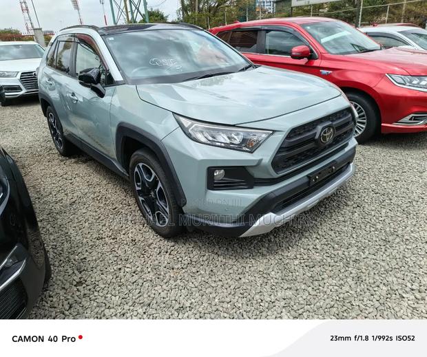 Toyota RAV4 2019 Green