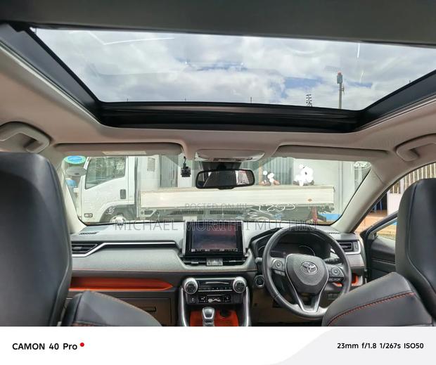 Toyota RAV4 2019 Green