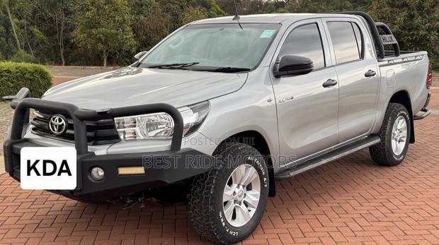 Toyota Hilux Revo Double Cab Deisel 2.4 AWD 2020 Silver