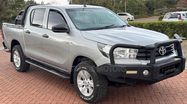 Toyota Hilux Revo Double Cab Deisel 2.4 AWD 2020 Silver