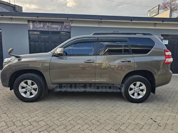 Toyota Land Cruiser Prado 2.7 VVT-i 2016 Gray
