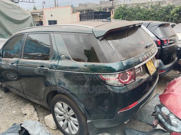 Land Rover Discovery Sport 2015 Green