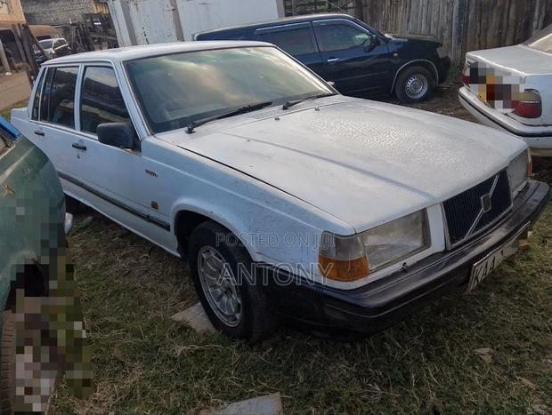 Volvo S90 1997 White