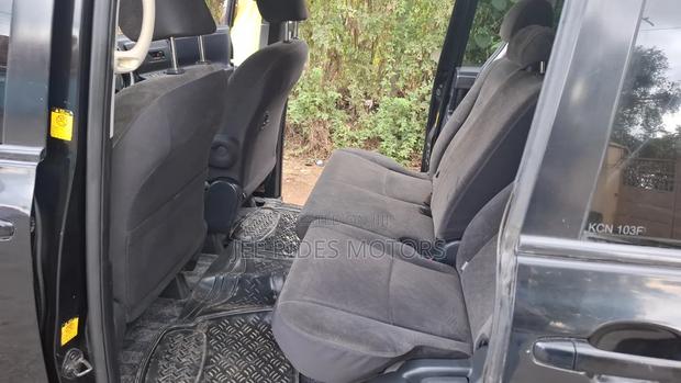 Toyota Noah 2.0 158hp FWD (8 Seater) 2010 Black