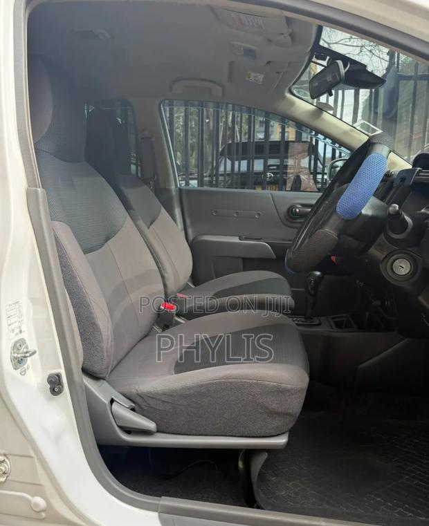 Nissan Advan 2017 White