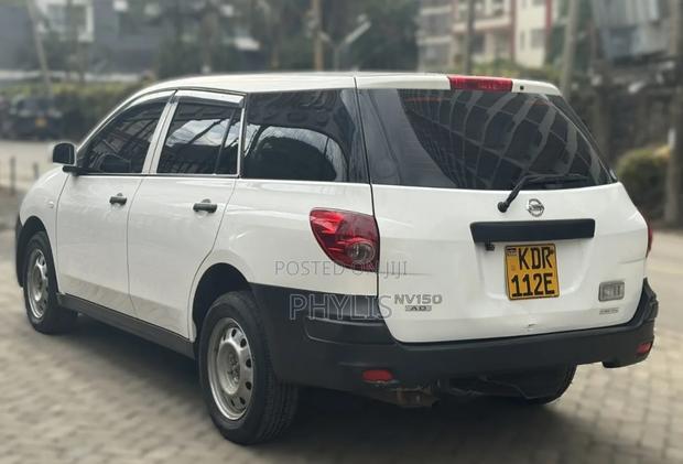 Nissan Advan 2017 White
