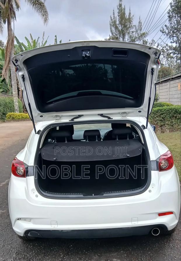 Mazda Axela 2017 White