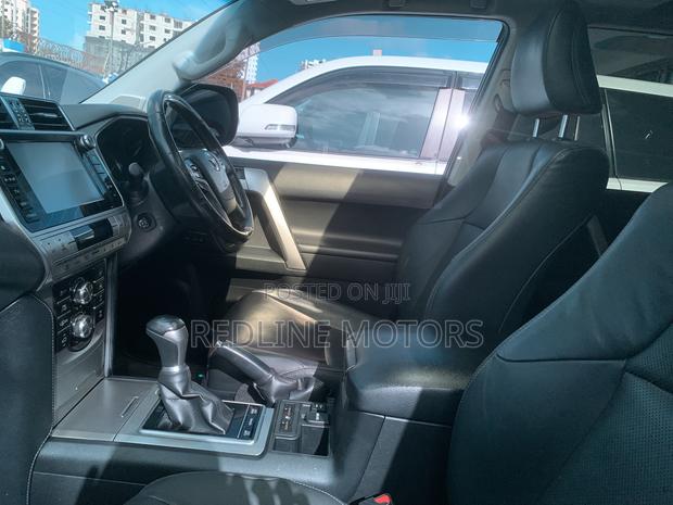 Toyota Land Cruiser Prado Kakadu 2019 Black