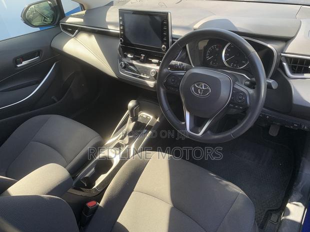 Toyota Corolla LE 2020 Blue