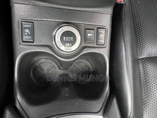 Nissan X-Trail 2.0 Petrol FWD 2014 Black