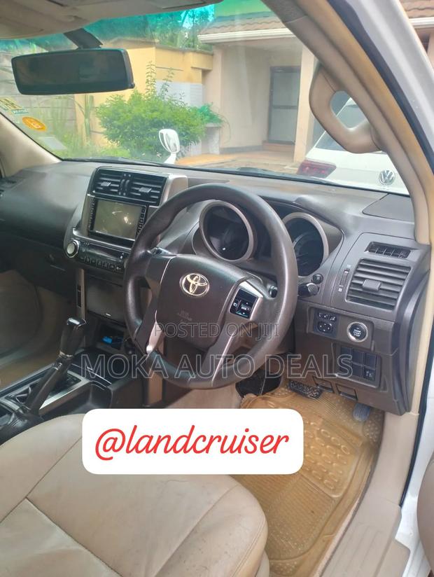 Toyota Land Cruiser Prado 2.7 i 2010 White