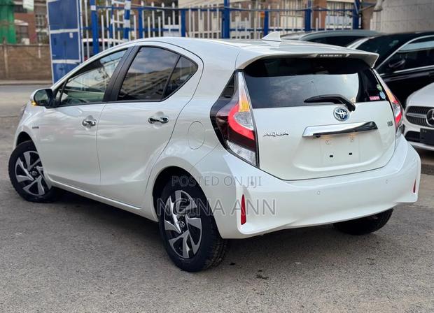 Toyota Aqua 2019 White