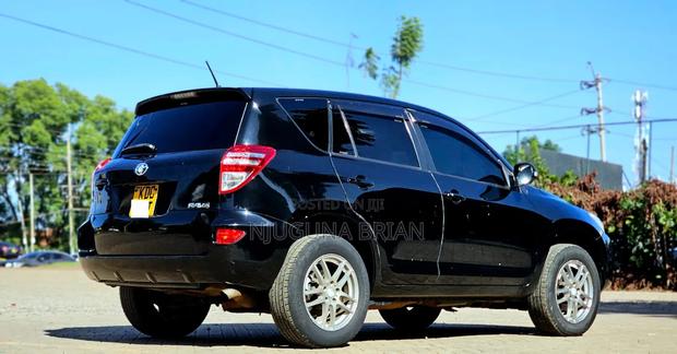 Toyota RAV4 2.5 2010 Black