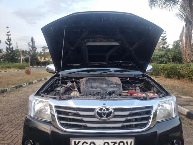 Toyota Hilux 2011