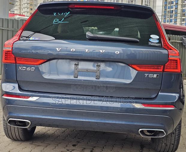 Volvo XC60 T5 Inscription AWD 2019 Blue