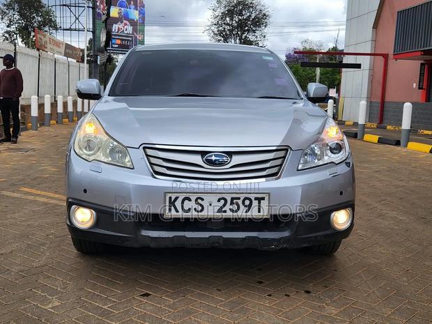 Subaru Outback 2012 Silver
