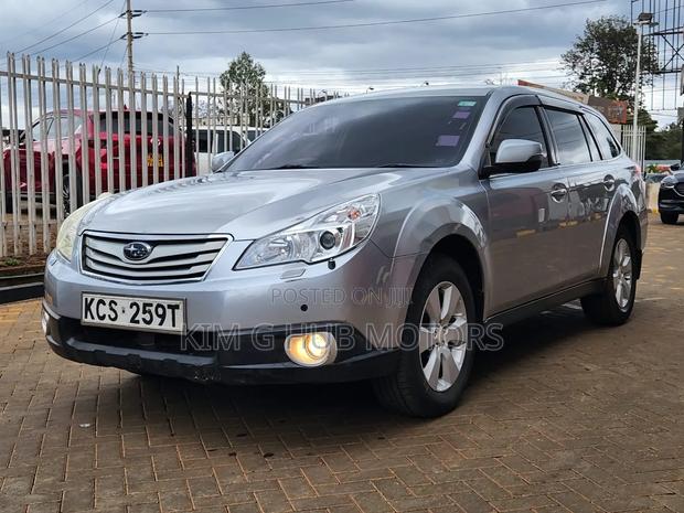 Subaru Outback 2012 Silver