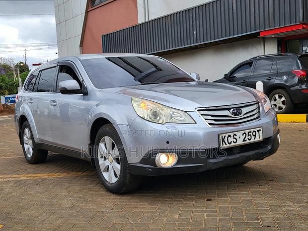 Subaru Outback 2012 Silver